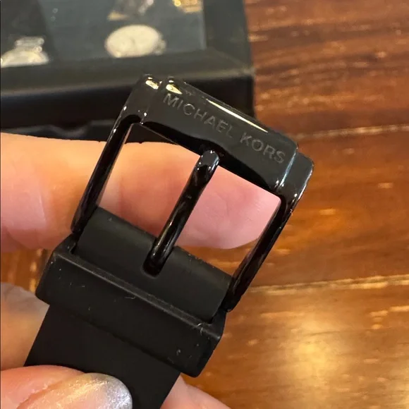 Black on Black Michael Kors Watch - Picture 9 of 9